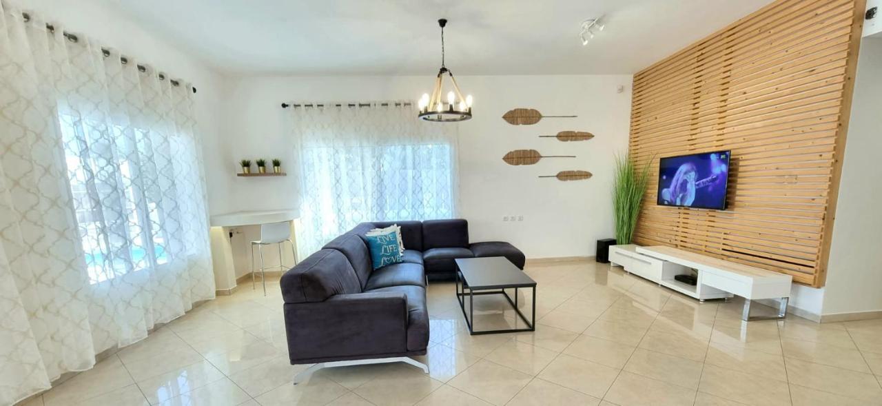 Villa Galエイラート エクステリア 写真